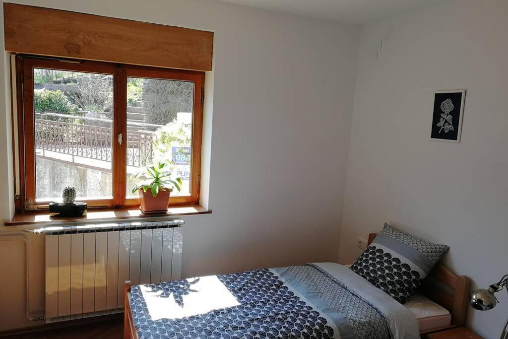 Apartamento Zrm Center Idrija Exterior foto